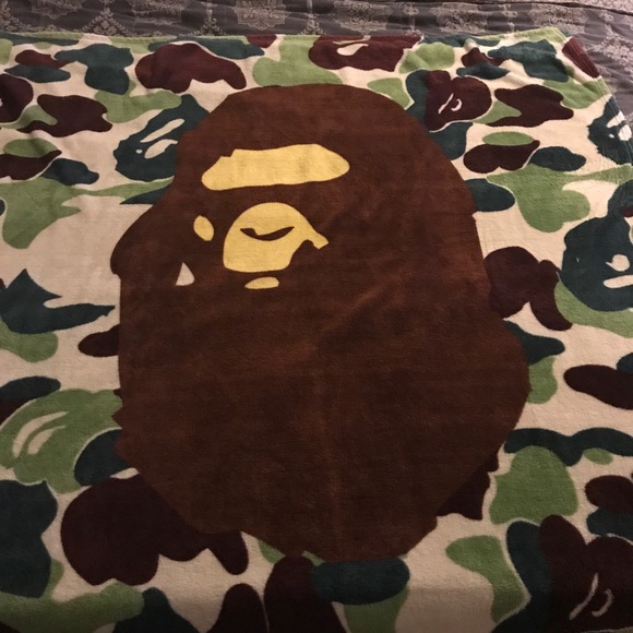 Bape blanket - Picture 2 of 4